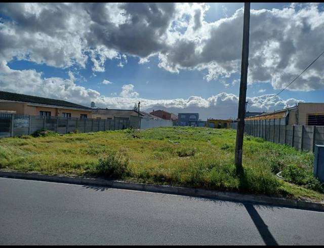 LAND FOR SALE IN GRASSY PARK